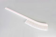 Showcase Brush  White Nylon 2.25"Trim